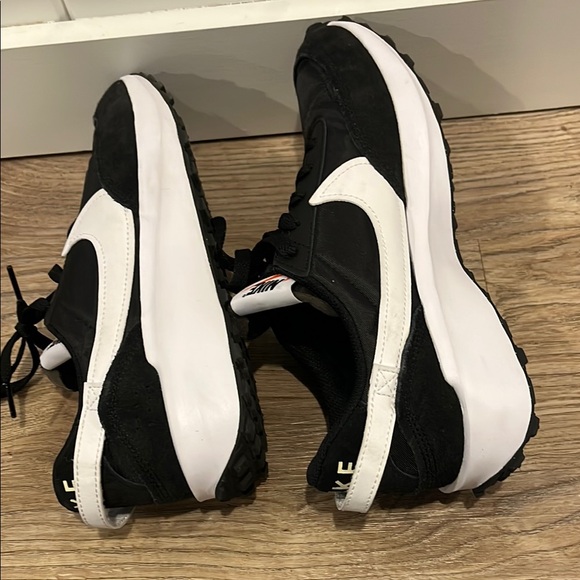 Nike Black and White Sneakers - NEW! 🆕 - Picture 12 of 13